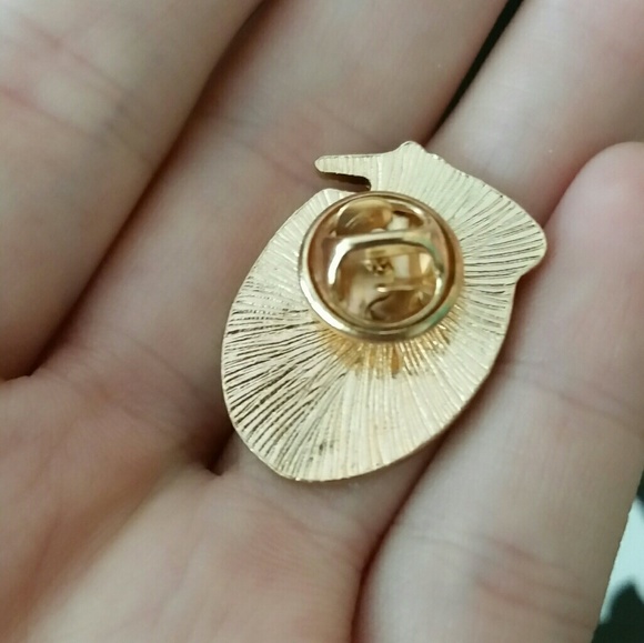 Millennium Falcon Pin ENAMEL FUNNY KAWAII SALE! - Picture 5 of 5